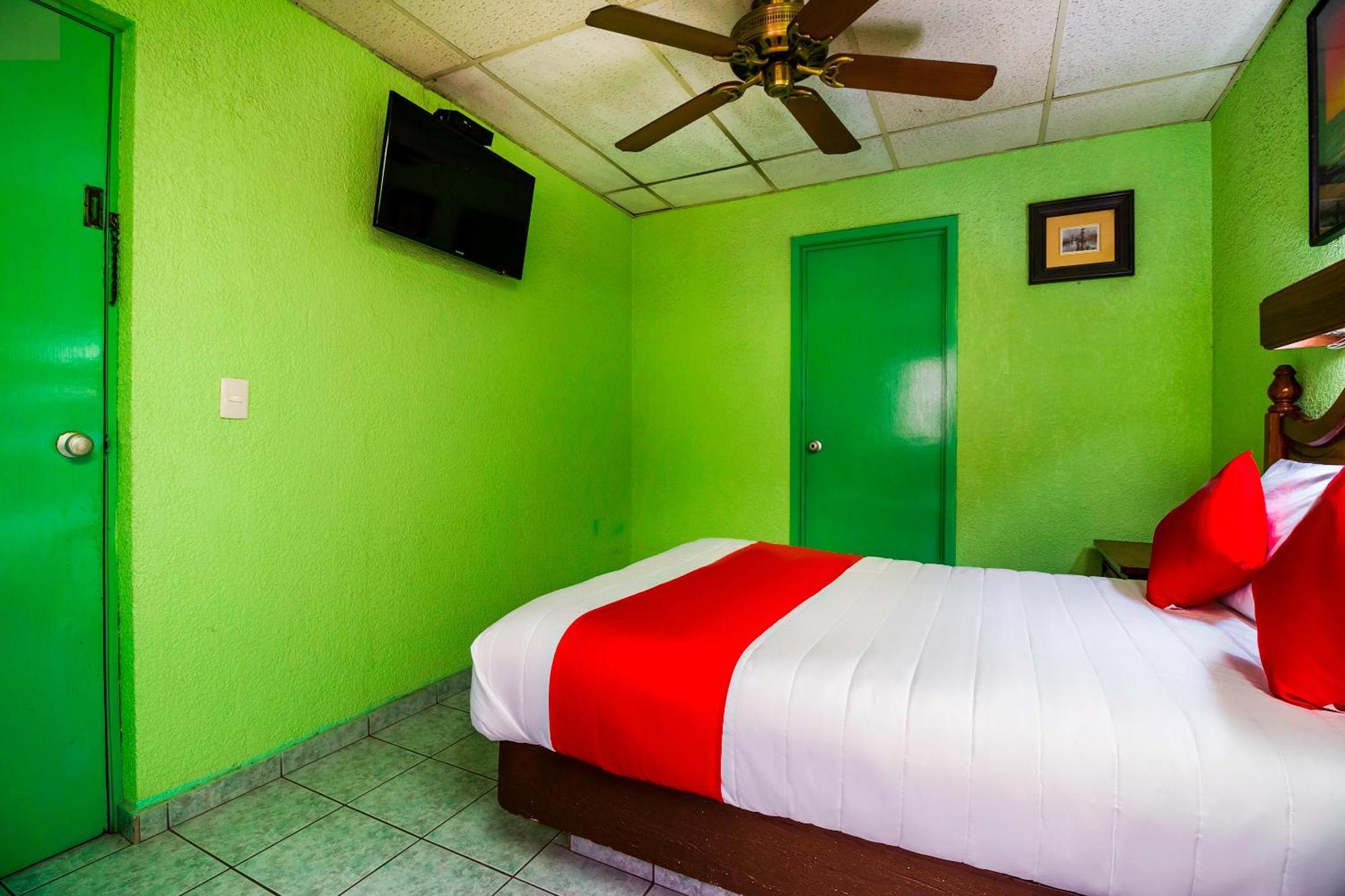 Hotel Canada, Guadalajara Bagian luar foto