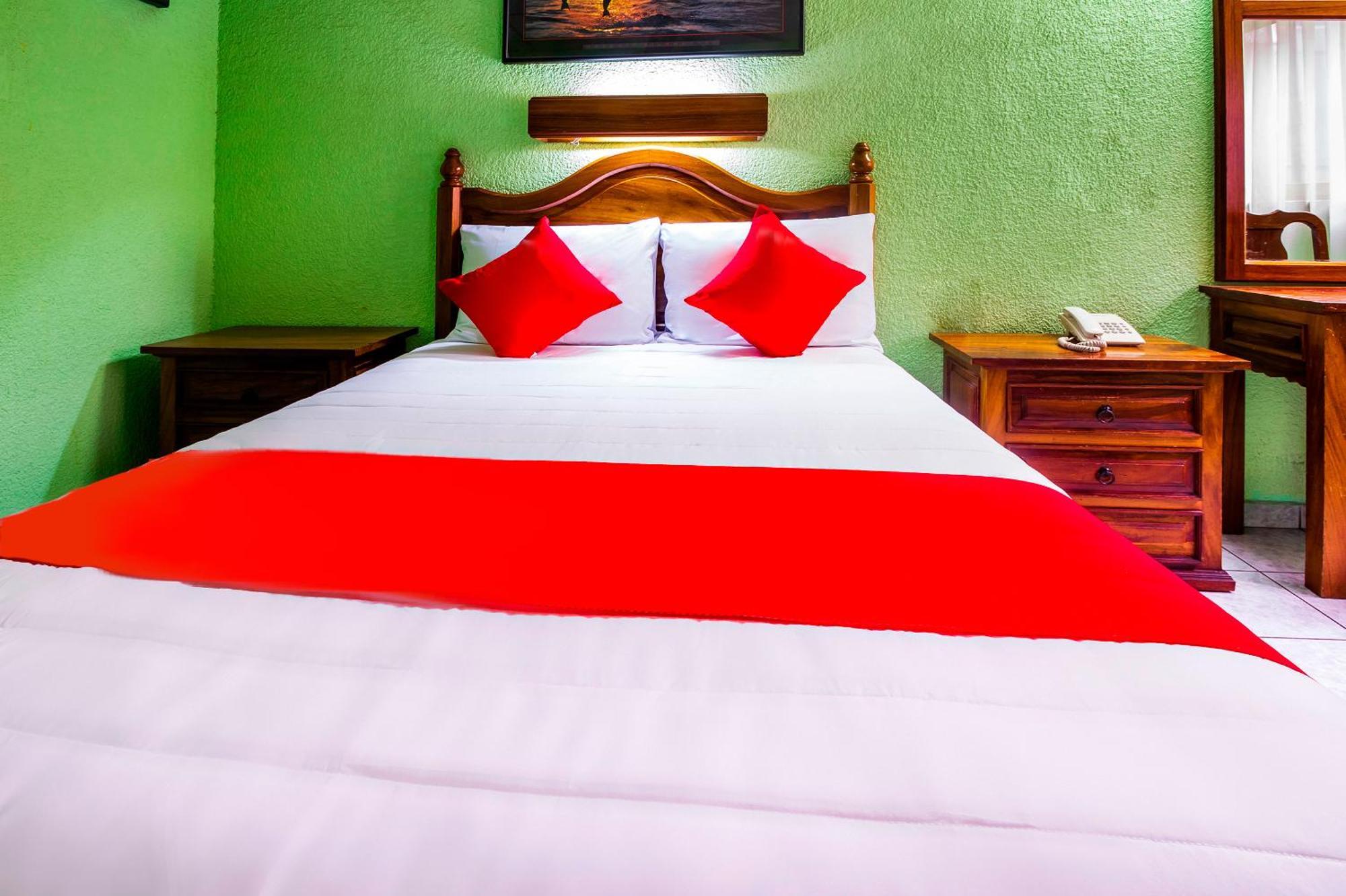 Hotel Canada, Guadalajara Bagian luar foto